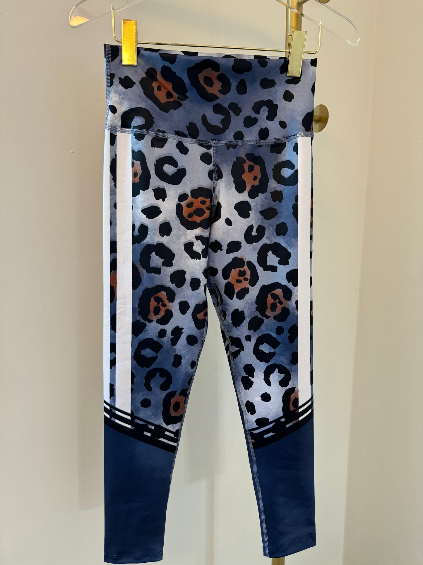 Silver Leopard Legging