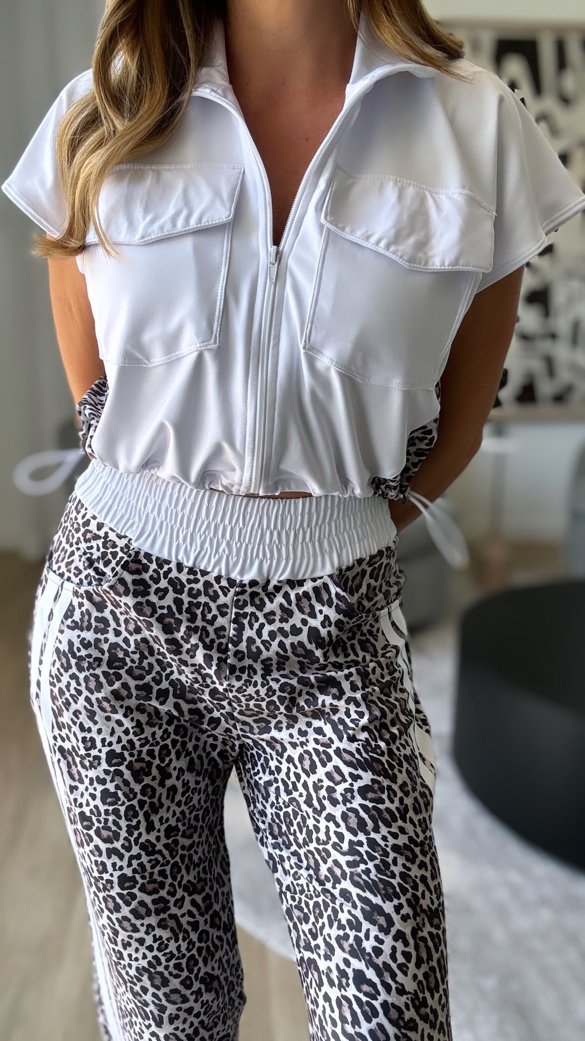 White Snow Leopard Set