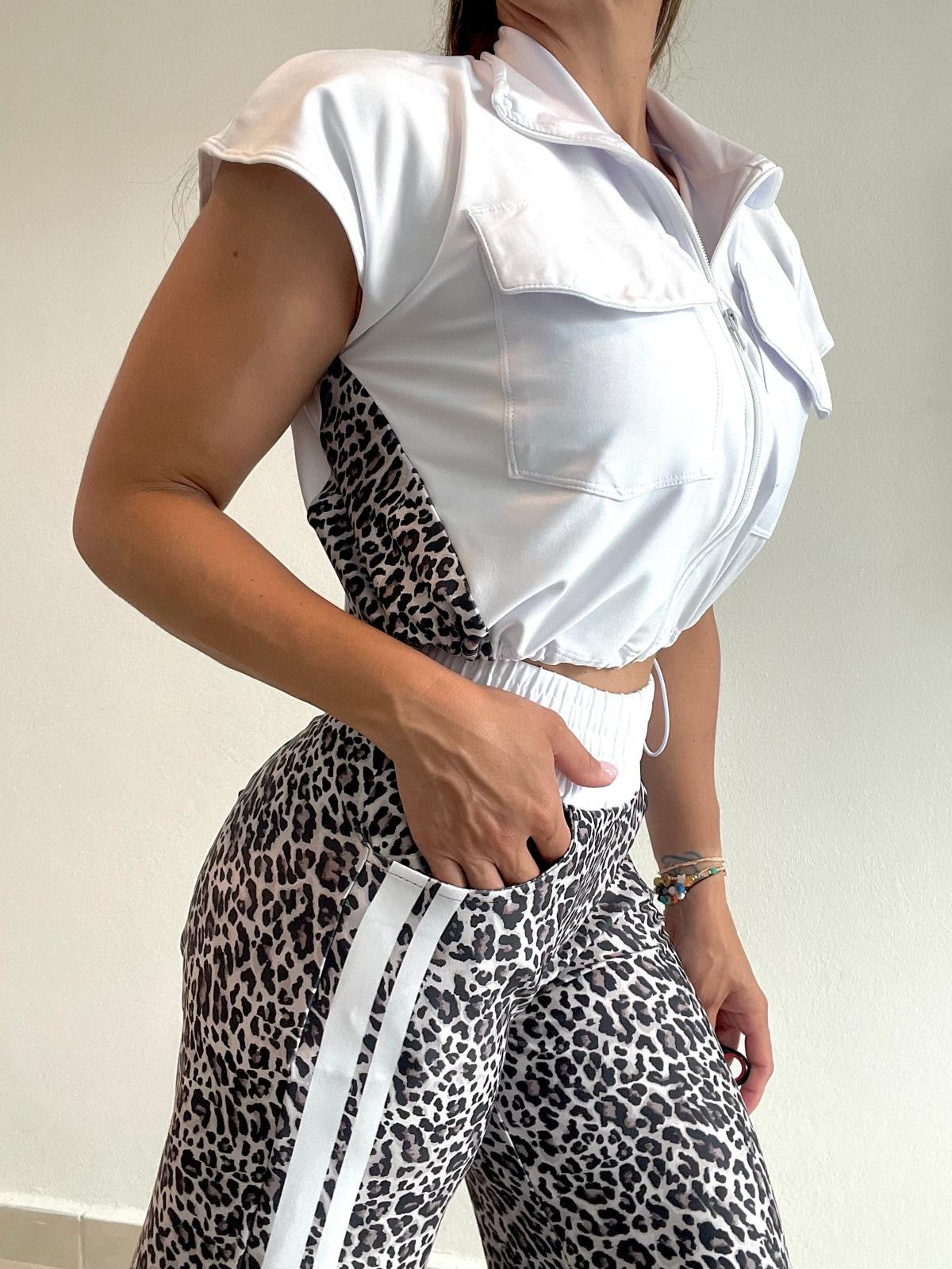 White Snow Leopard Set